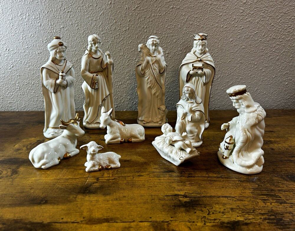 Vintage White Porcelain Nativity Set 10 Pc Gold Trim Christmas Manger
